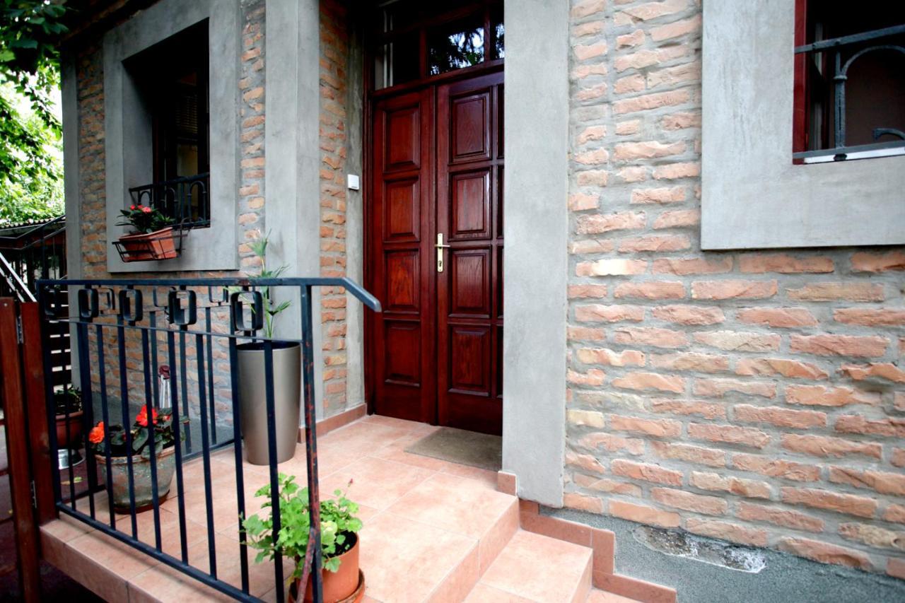Studio Hram 2 Belgrad Exterior foto
